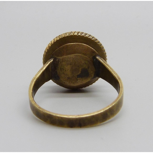 1049 - A brass poison ring with screw off top, possibly WWII period military related