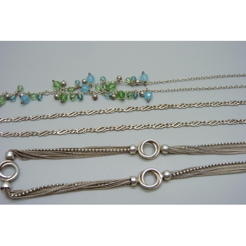 1059 - Three silver necklaces