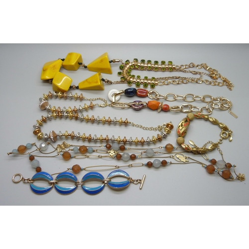 1112 - A collection of gold-tone necklets and bracelets