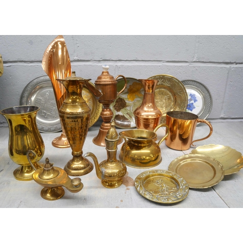 1141 - A collection of metalware including brass and copper **PLEASE NOTE THIS LOT IS NOT ELIGIBLE FOR IN-H... 