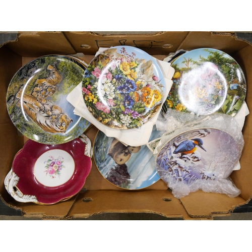 1152 - Collectors plates, animal and flower themed and two Coalport dishes **PLEASE NOTE THIS LOT IS NOT EL... 