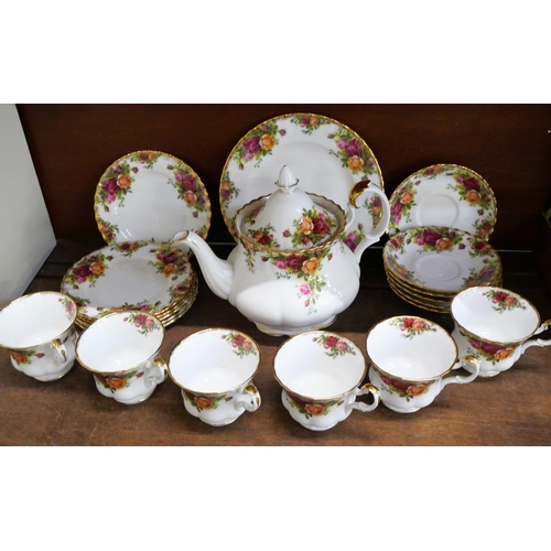 658 - A Royal Albert Old Country Roses six setting tea service