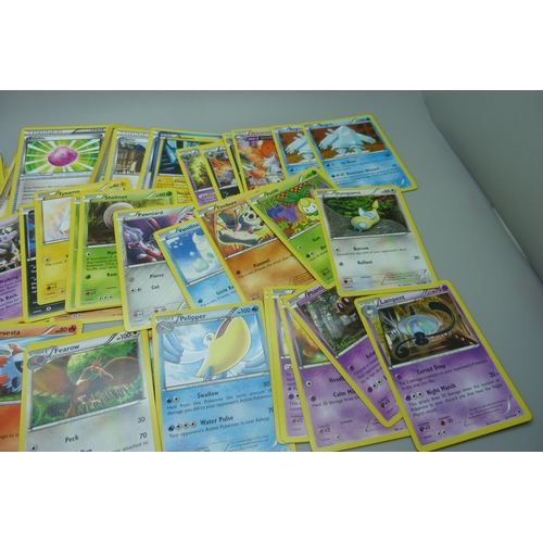 825 - 50 vintage Pokémon cards