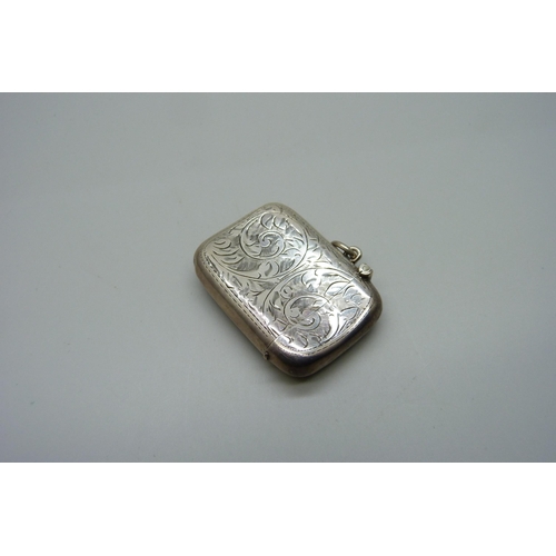 875 - A silver vesta case, Birmingham 1918