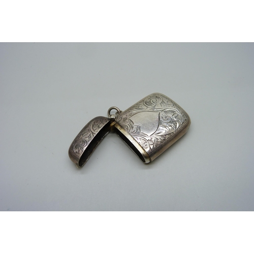 875 - A silver vesta case, Birmingham 1918