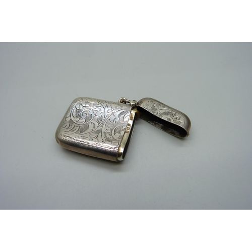 875 - A silver vesta case, Birmingham 1918