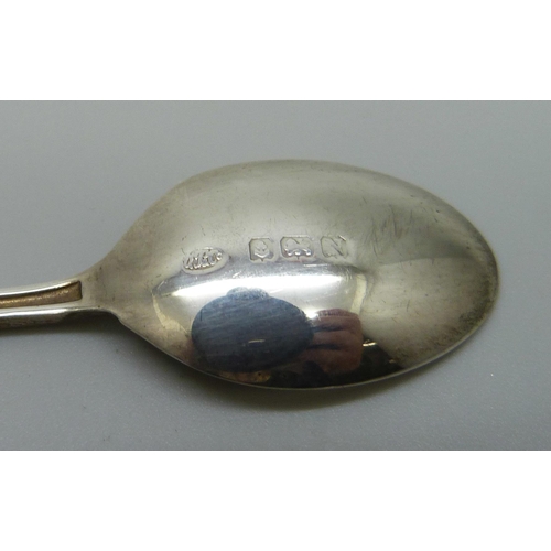 899 - A set of six silver coffee spoons, 40g