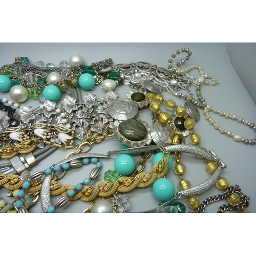 930 - A collection of designer costume jewellery including Rada (Italy), Jewelcraft, J. Crew, Pasha, Phili... 