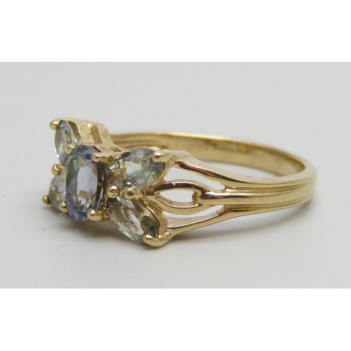 962 - A 9ct gold stone set ring, 3.2g, N