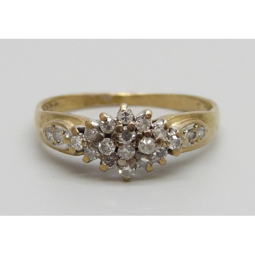 971 - A 9ct gold and diamond ring, 2.2g, O