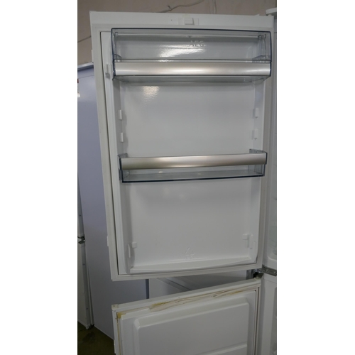 4006 - AEG 50/50 Fridge Freezer (Frost Free) H1772xW540xD549  - Model no -SCE818F6NS (458-47) *This lot is ... 