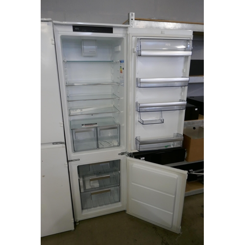 4007 - AEG 70/30 Fridge Freezer (Frost Free) H1772xW540xD549  - Model no -SCE8181VTS (458-73) *This lot is ... 