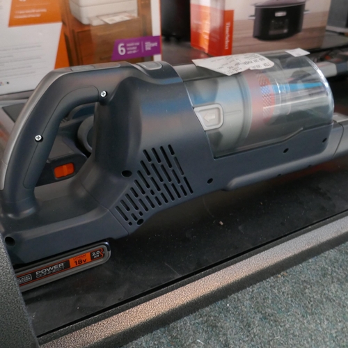 6354 - 2 x Black & Decker 18V Powerseries+ Vacuum Cleaners With Chargers - This lot requires UK adapters (3... 