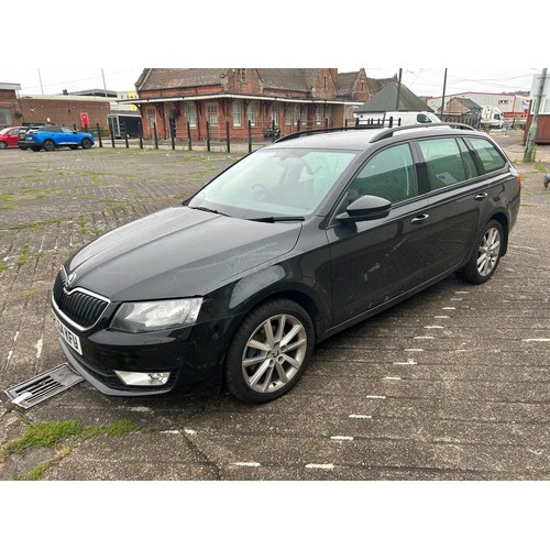 5328 - Skoda Octavia Elegance TDI Estate - 2L Diesel FL64 KFU, MOT valid until 3rd October 2024, 15,111 rec... 