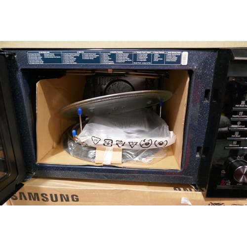 6373 - Samsung Combi Microwave (Damaged)  - This lot requires a UK adapter (334-91) *This lot is subject to... 