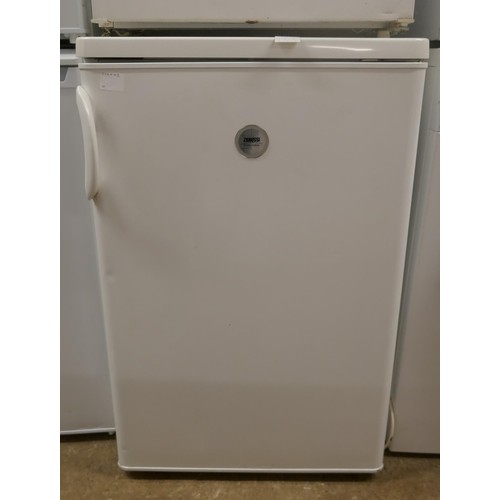 5120A - A Zanussi ZERT6546 free standing under counter fridge