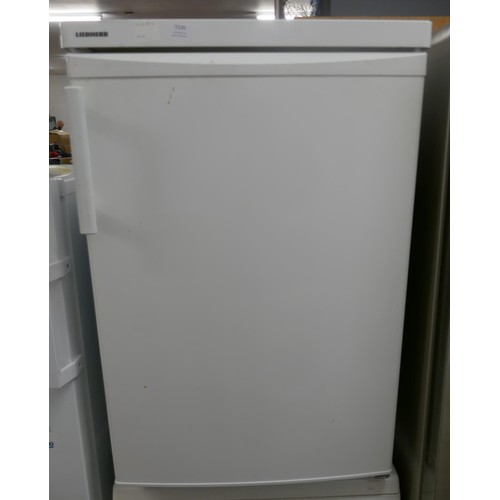 5126 - A Liebherr TP1410 free standing under counter fridge