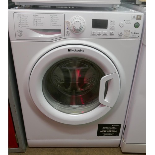 5136 - A Hotpoint Aquarius WMPG 762 7kg washing machine