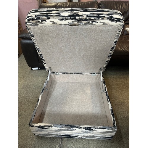 3221 - A ink blue patterned storage footstool