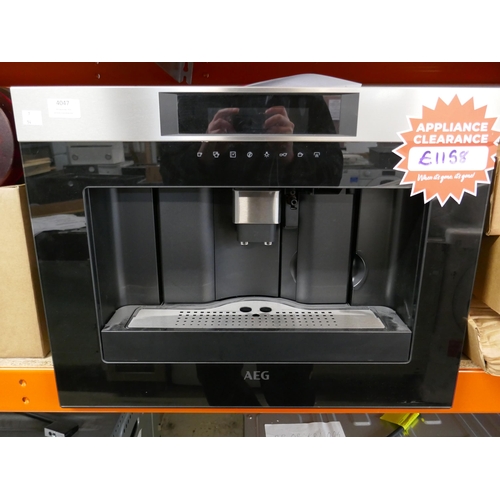 4047 - AEG Smart Coffee Machine H455xW595xD382  - Model no -KKK884500M (458-54) *This lot is subject to Vat