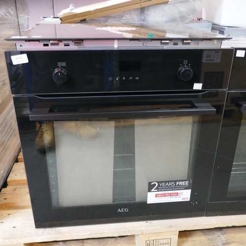 4133 - AEG Pyrolytic Single Oven H594xW595xD567  - Model no -BPK556260B (458-83) *This lot is subject to Va... 