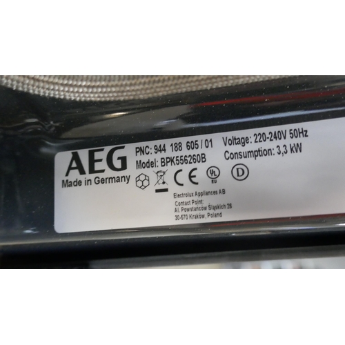 4133 - AEG Pyrolytic Single Oven H594xW595xD567  - Model no -BPK556260B (458-83) *This lot is subject to Va... 