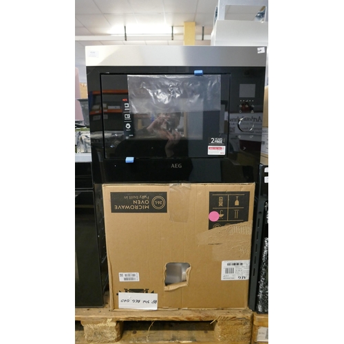 4143 - AEG Built-in Wall Microwave (Damaged)  H459xW596xD404  - Model no -MBE2658SEM (458-163) *This lot is... 