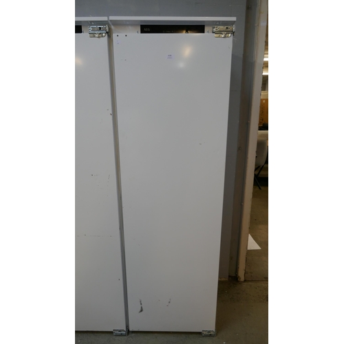 4180 - AEG Integrated Tower Fridge H1769xW556xD549 - Model no -SKE818E1DC (458-194) *This lot is subject to... 