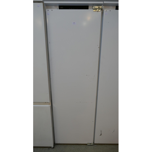 4181 - AEG Integrated Tower Freezer (Frost Free)  H1769xW556xD549 - Model no -ABK818E6NC (458-195) *This lo... 