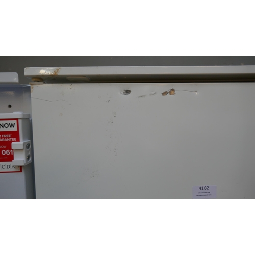 4182 - Electrolux 60/40 Fridge Freezer (Used) (458-213) *This lot is subject to Vat