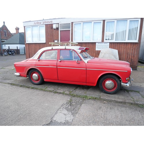 400 - A 1964 Volvo 122 'Amazon' Saloon, First registered in July 1964. In-line 1,778cc engine mated to a l... 