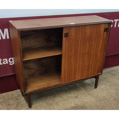 10 - A Beaver & Tapley teak bookcase