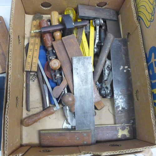 5019 - 2 boxes of assorted vintage woodworking tools including block planes, molding planes, a Rapier no. 4... 