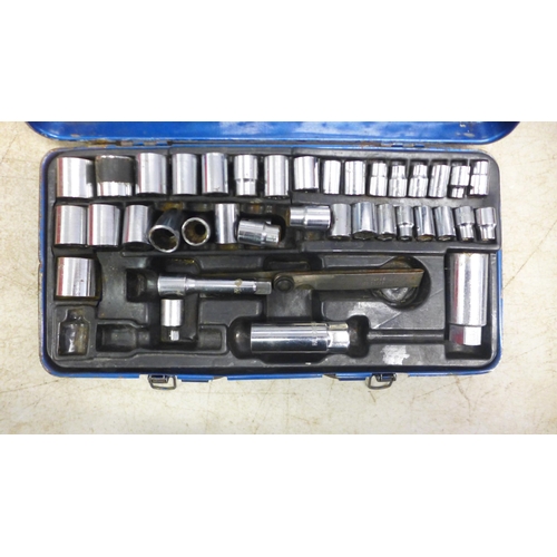 5020 - 3 plastic tool boxes, all sold with a selection of assorted hand tools