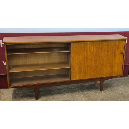 40 - A teak bookcase