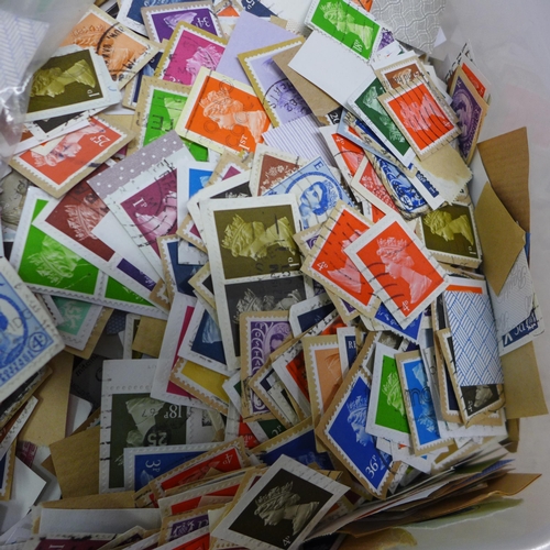 5055 - A large collection of stamps