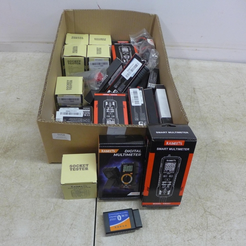 5058 - A box of universal Kaiweets tools including smart multimeters, digital multimeters, socket testers, ... 