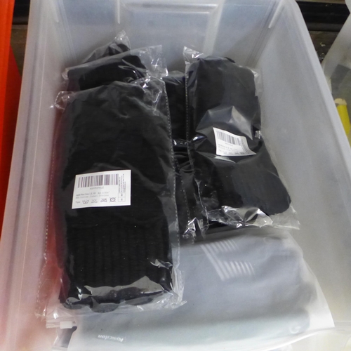 5062 - 2 boxes of assorted gloves, approximately 60 pairs in total