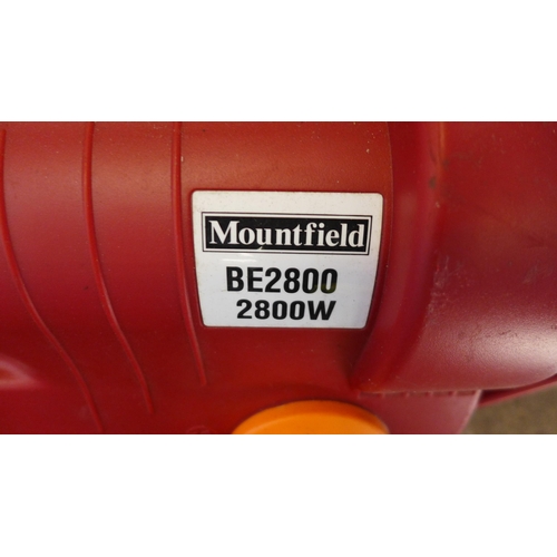 5169 - A Mountfield BE2800 2800w electric garden blower/ vacuum with collector bag