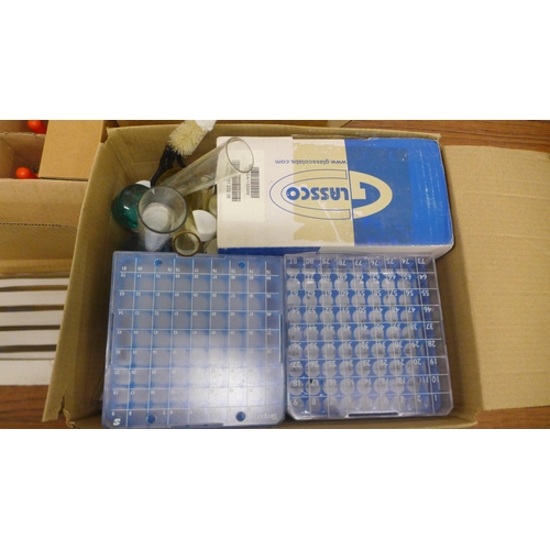 5312 - A quantity of laboratory equipment including pipettes, glass flasks and beakers, sample pots, test t... 