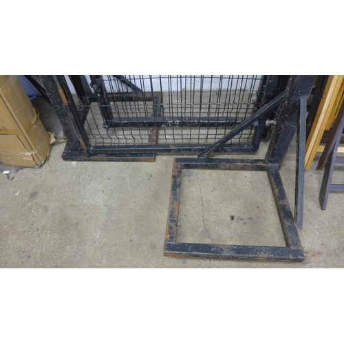 5206 - A pair of heavy duty steel security gates with freestanding gate posts