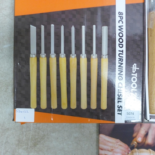 5074 - A Toolzone 8 piece wood turning chisel set with wood turning book