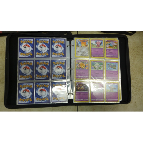 5083A - 4 collectable card cases full of Pokemon cards