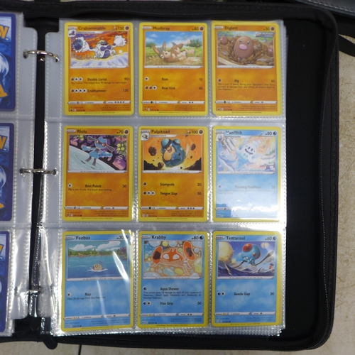 5083A - 4 collectable card cases full of Pokemon cards