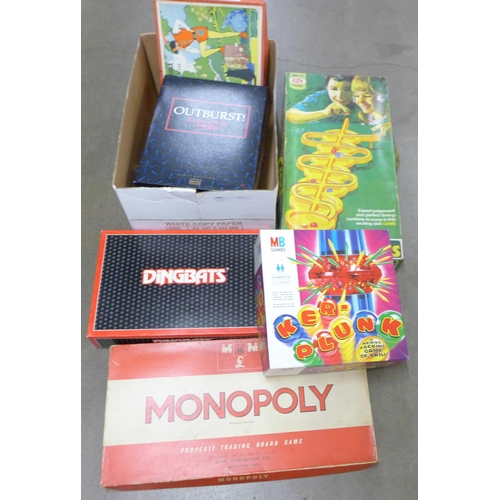 1002 - A collection of board games including Monopoly, Kerplunk, Victory jigsaw **PLEASE NOTE THIS LOT IS N... 