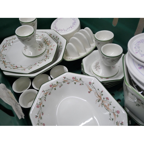 1021 - Two boxes of Eternal Beau dinnerwares **PLEASE NOTE THIS LOT IS NOT ELIGIBLE FOR IN-HOUSE POSTING AN... 