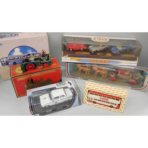 680 - Corgi, Dinky and Matchbox die-cast models, 1902 State Landau, Silver Jubilee 1977, Classic Sports ca... 