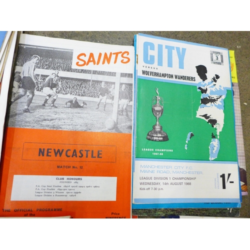 733 - A collection of Leicester City football programmes from 1960s