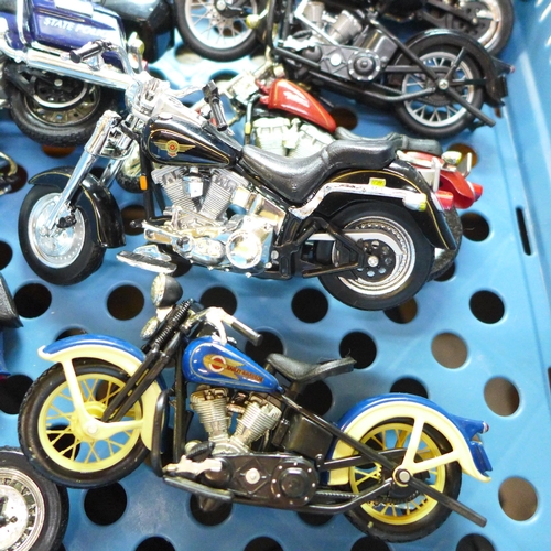 758 - A collection of Maisto models of motorcycles