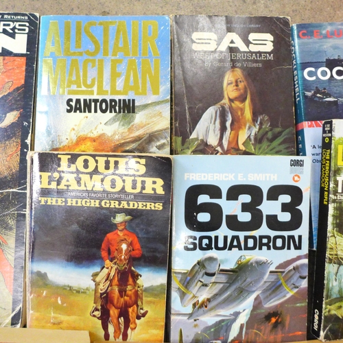 761 - A collection of paperback books including Westerns and War themed